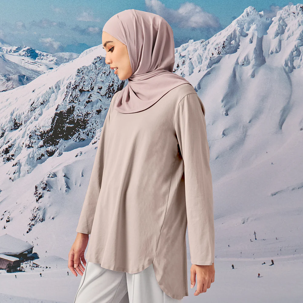 Athleisure Back Pleated Top in Warm Silver