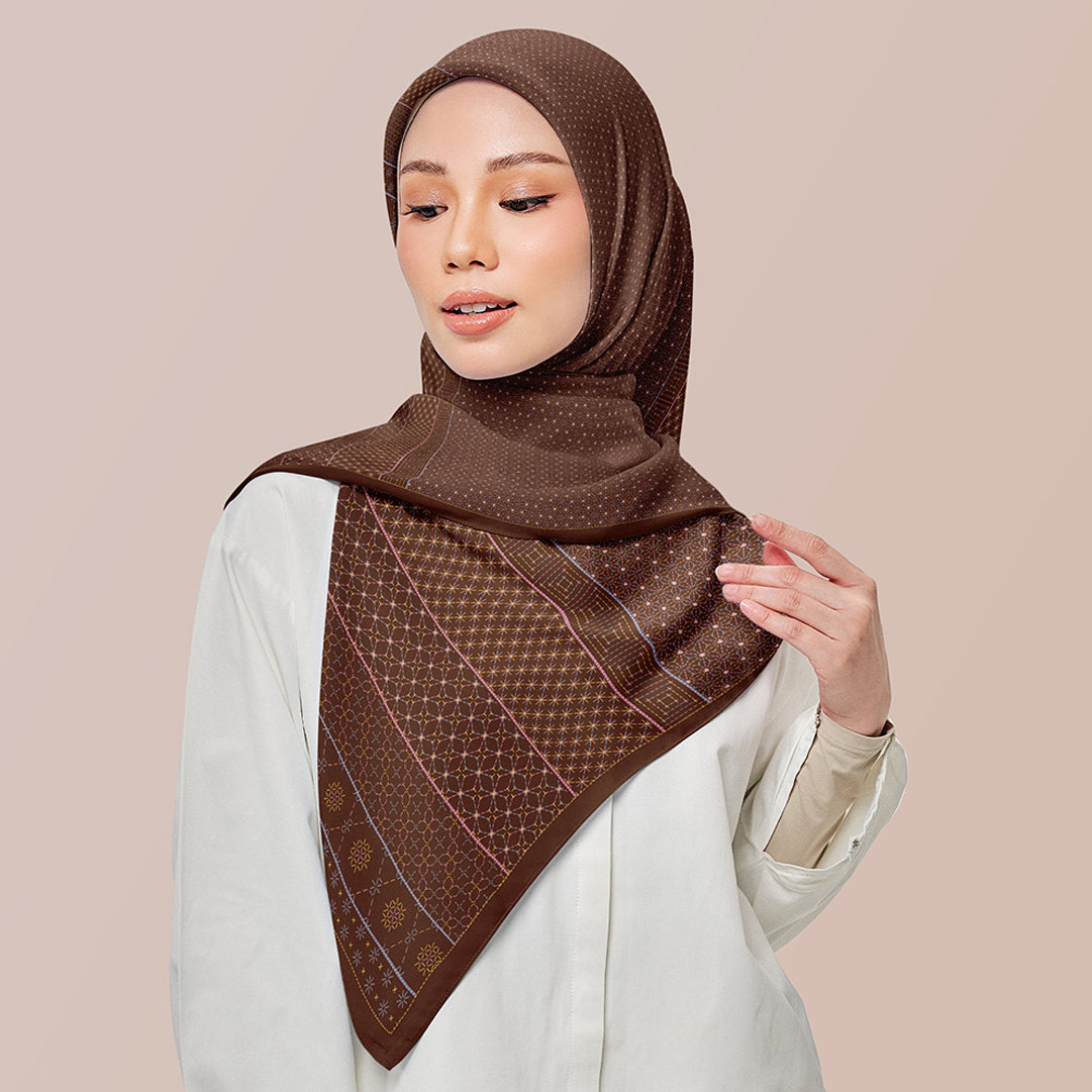 Sashiko in Brown SQ