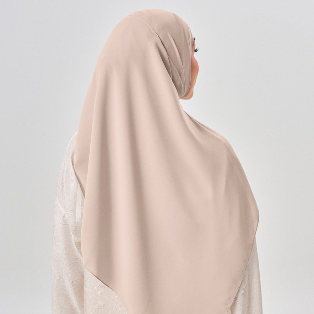 Niya Instant Shawl in Brown Rice