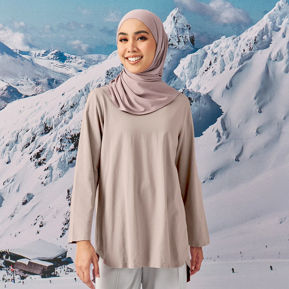 Athleisure Back Pleated Top in Warm Silver