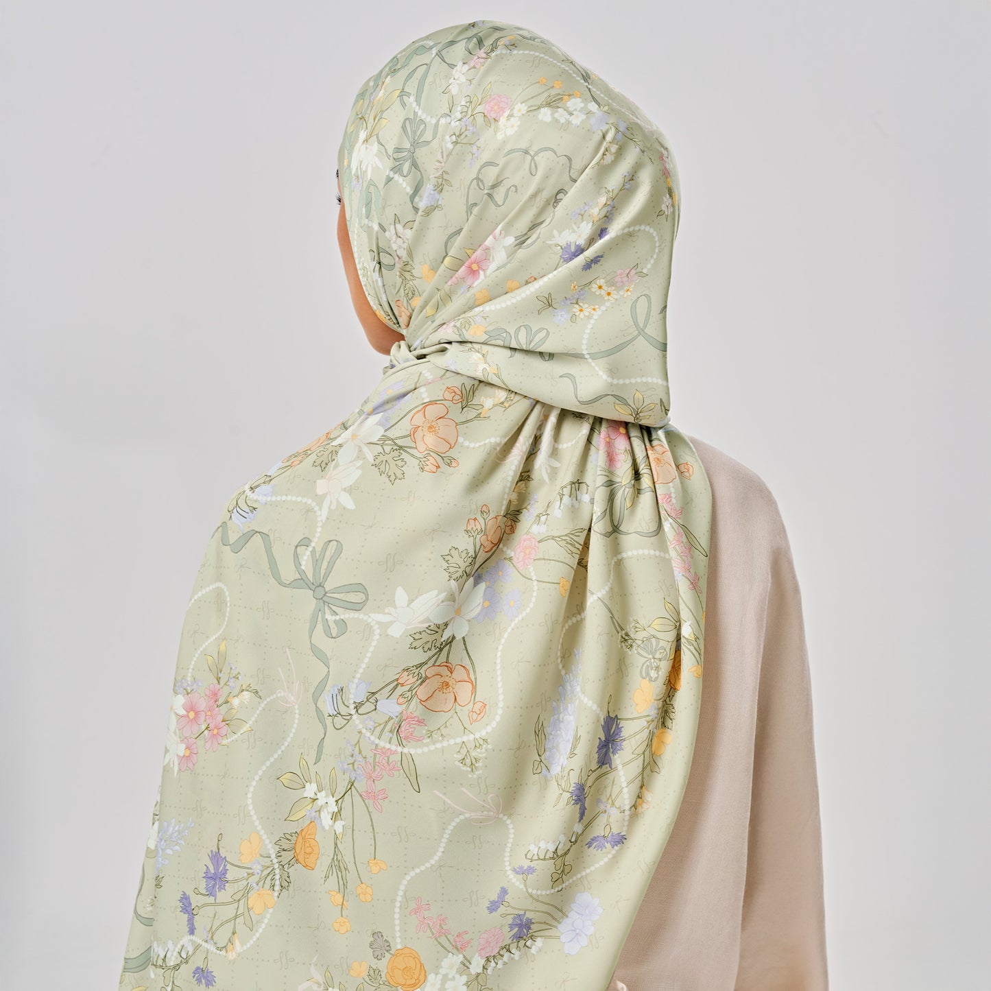 Soiree in Pistachio
