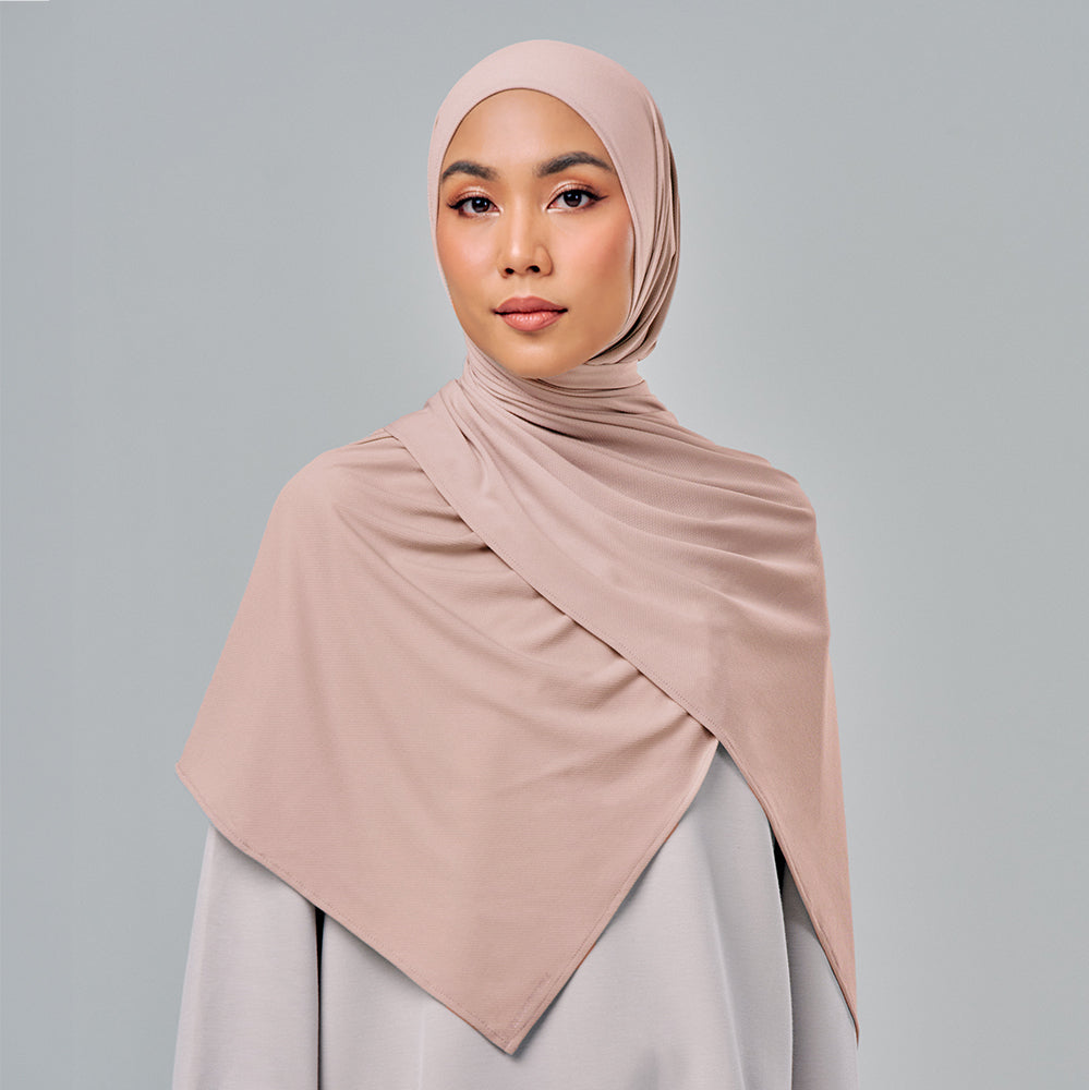 Najwa Sport: Shawl in Cheerleader