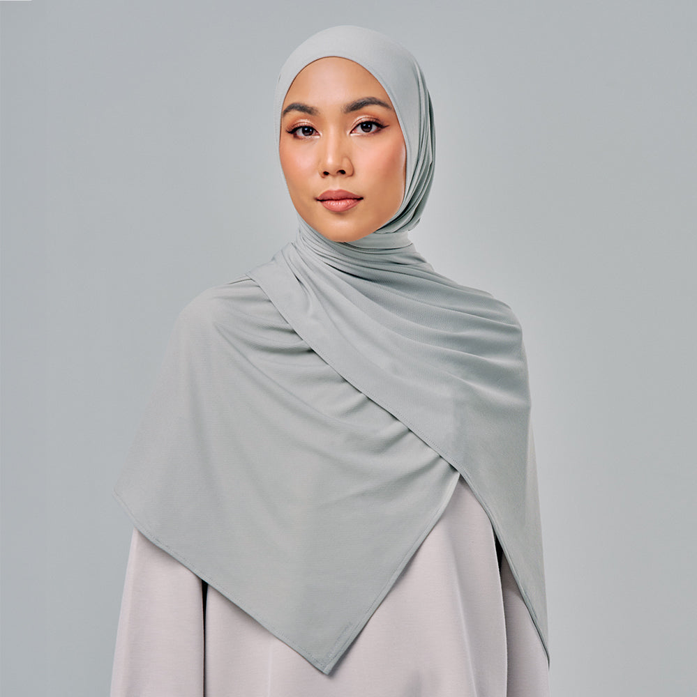 Najwa Sport: Shawl in Kick