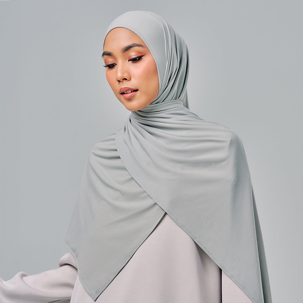 Najwa Sport: Shawl in Kick