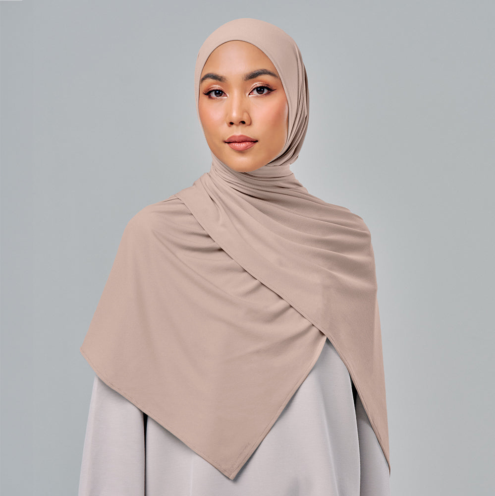Najwa Sport: Shawl in Pitcher