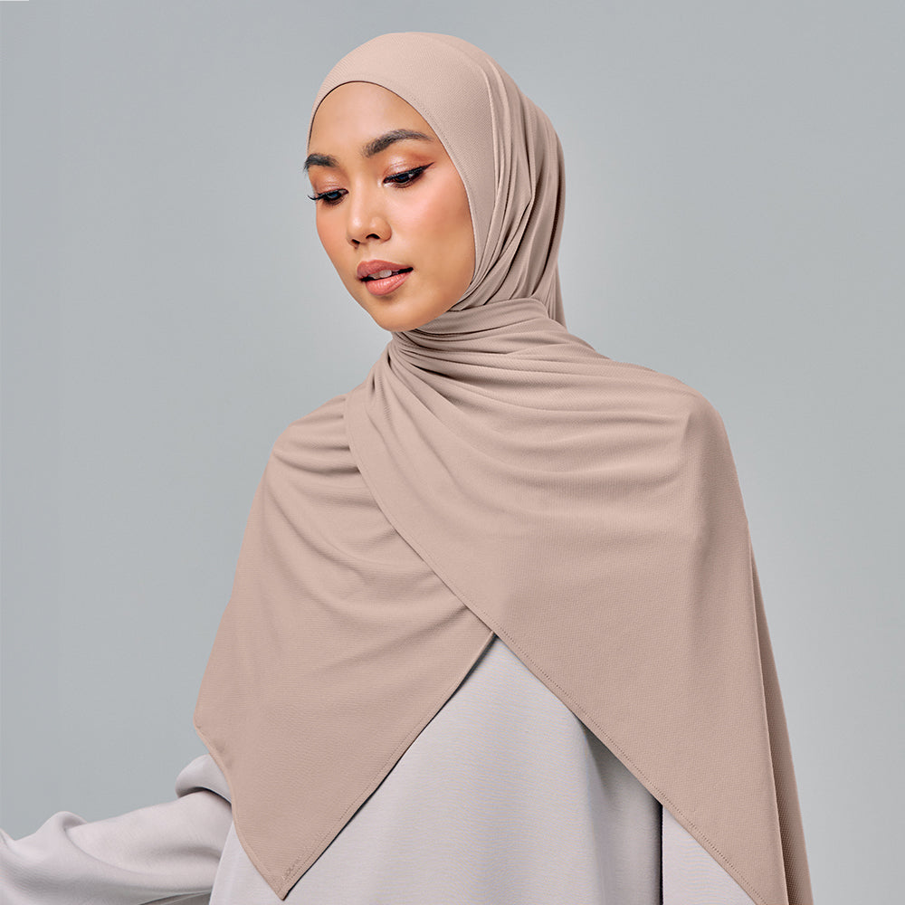 Najwa Sport: Shawl in Pitcher