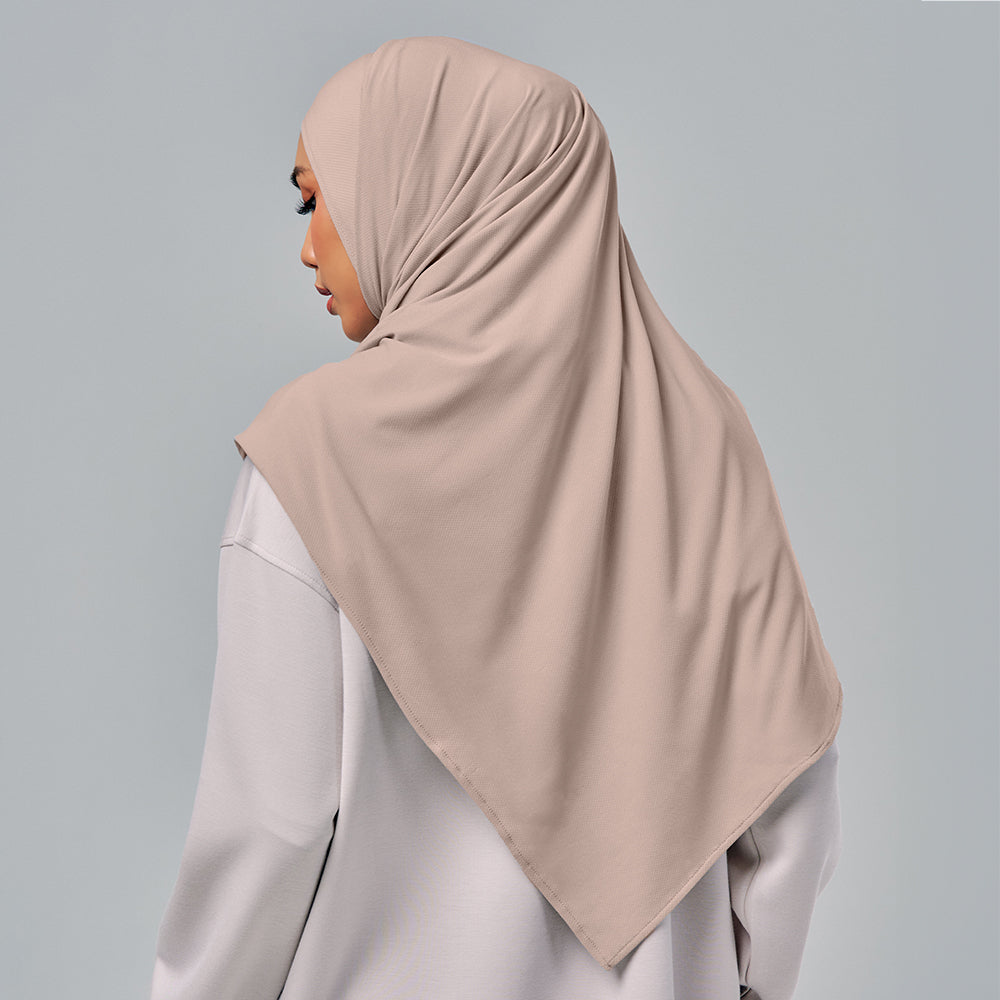 Najwa Sport: Shawl in Pitcher