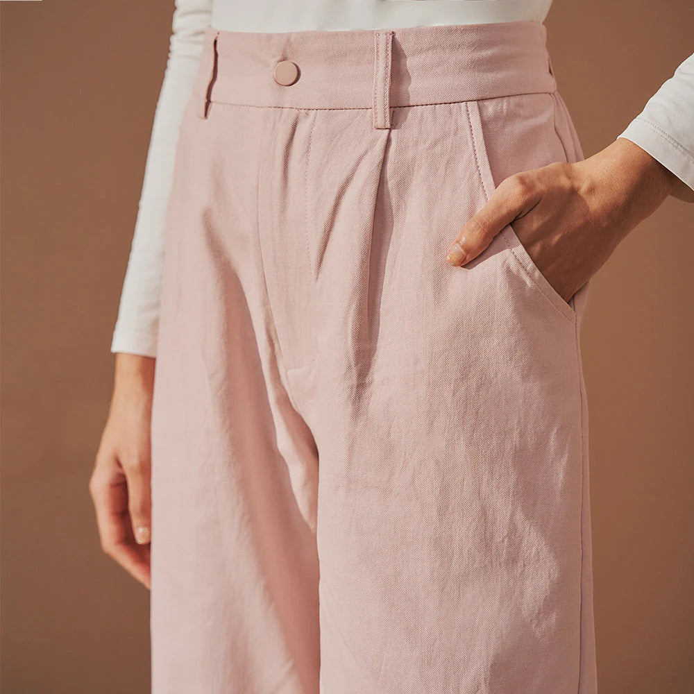 Field Pants in Pink