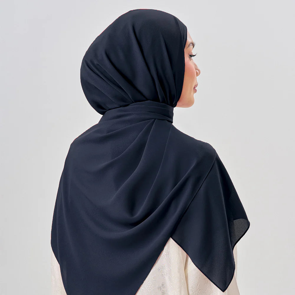 Niya Instant Shawl in Marlin