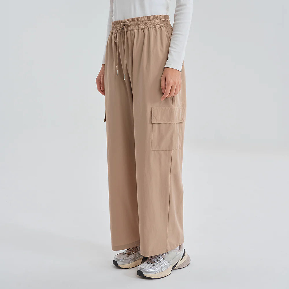 Athleisure Trackpants in Tan