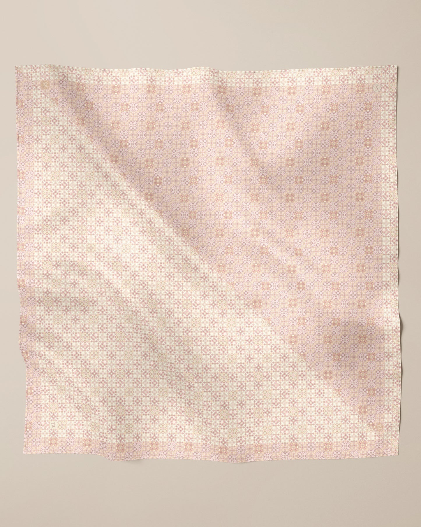 Ikatan Lite in Cream Pink in SQ