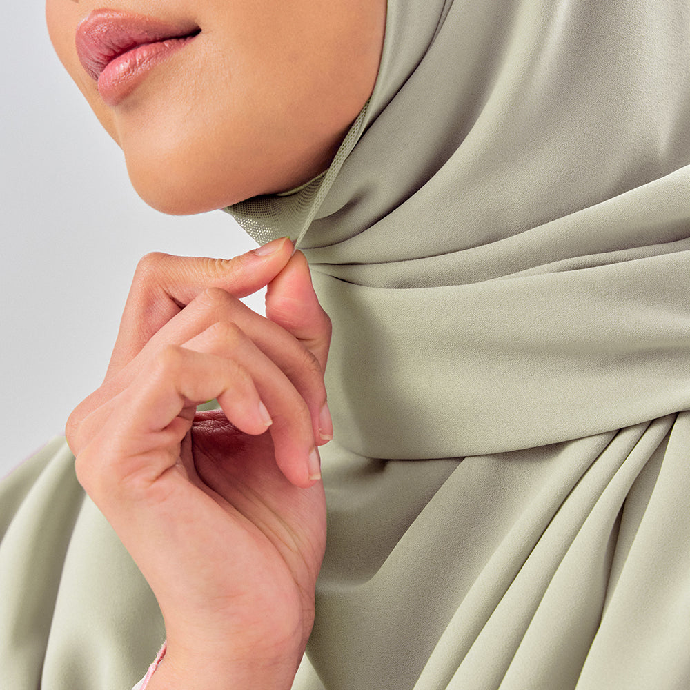 Niya Instant Shawl in Celery