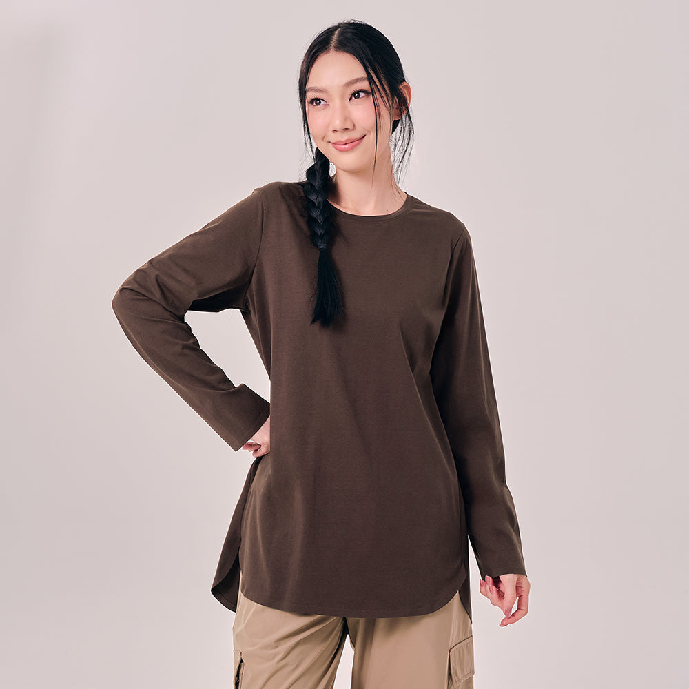 Athleisure Back Pleated Top in Dark Brown