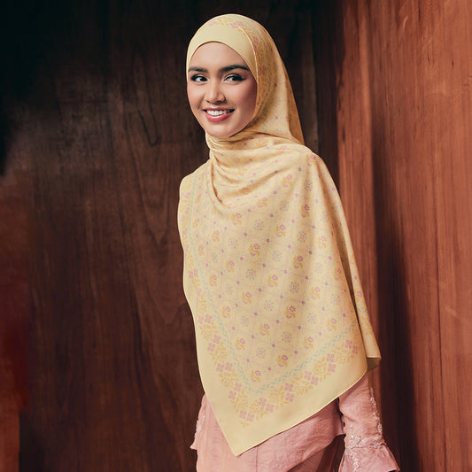 Cross Stitch in Daisy