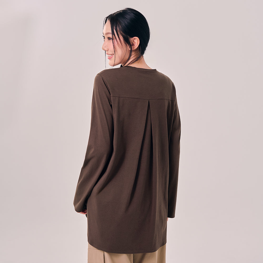 Athleisure Back Pleated Top in Dark Brown