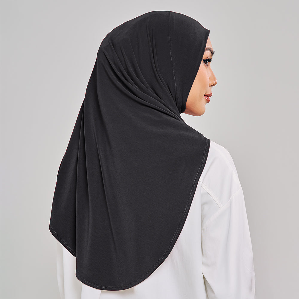 Huda Basic in Ebony