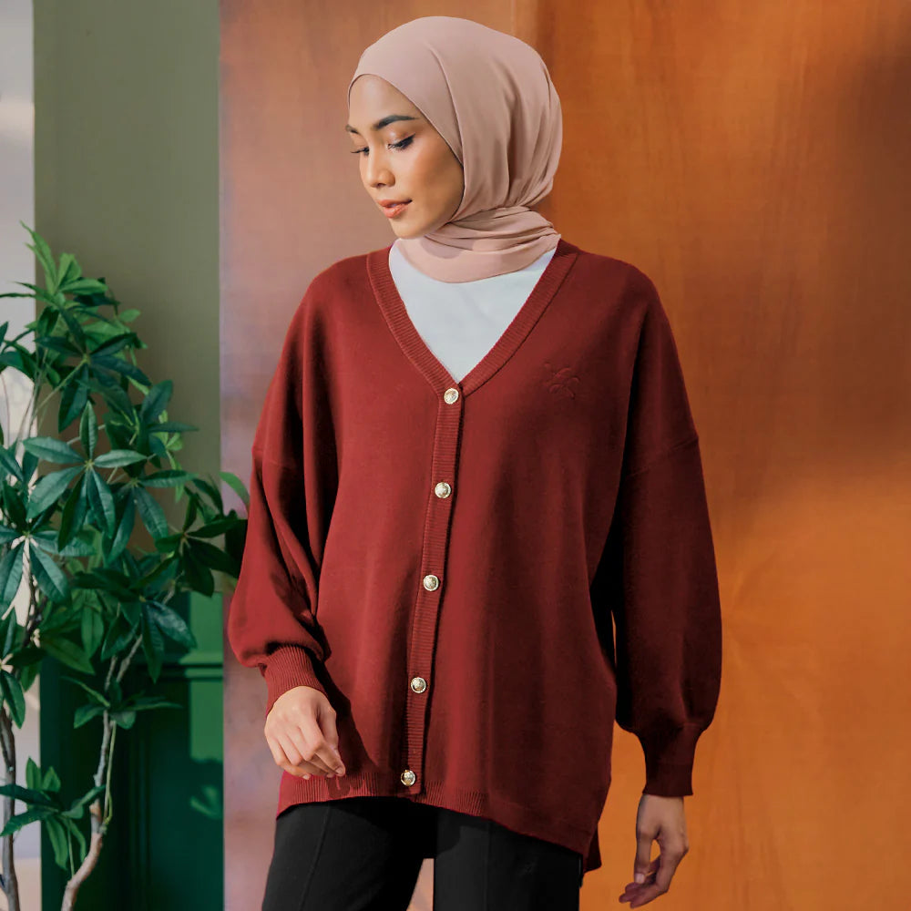 Knitted Cardigan in Burgundy