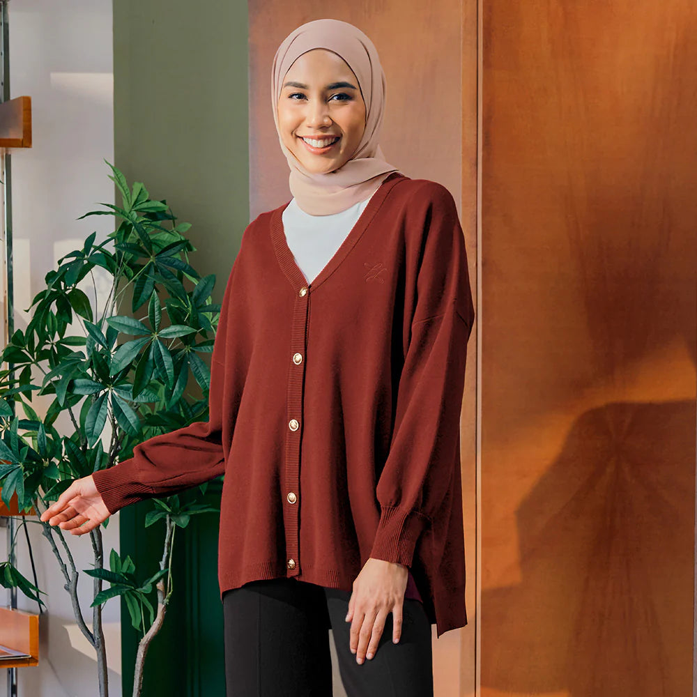 Knitted Cardigan in Burgundy