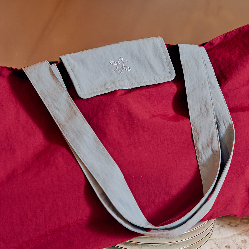 Duo Tote Bag in Deep Burgundy