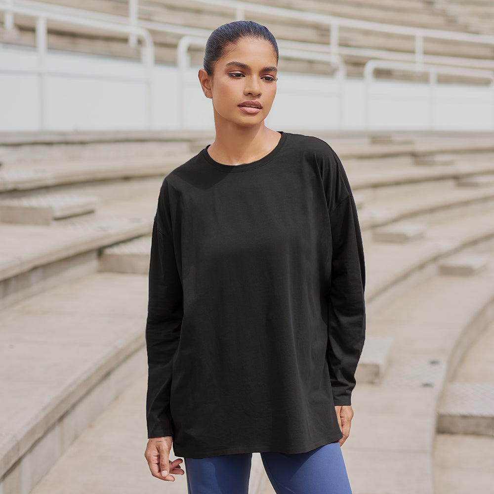 Athleisure Oversized Top in Black