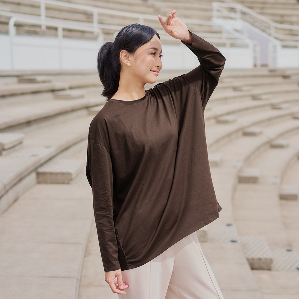 Athleisure Oversized Top in Dark Brown