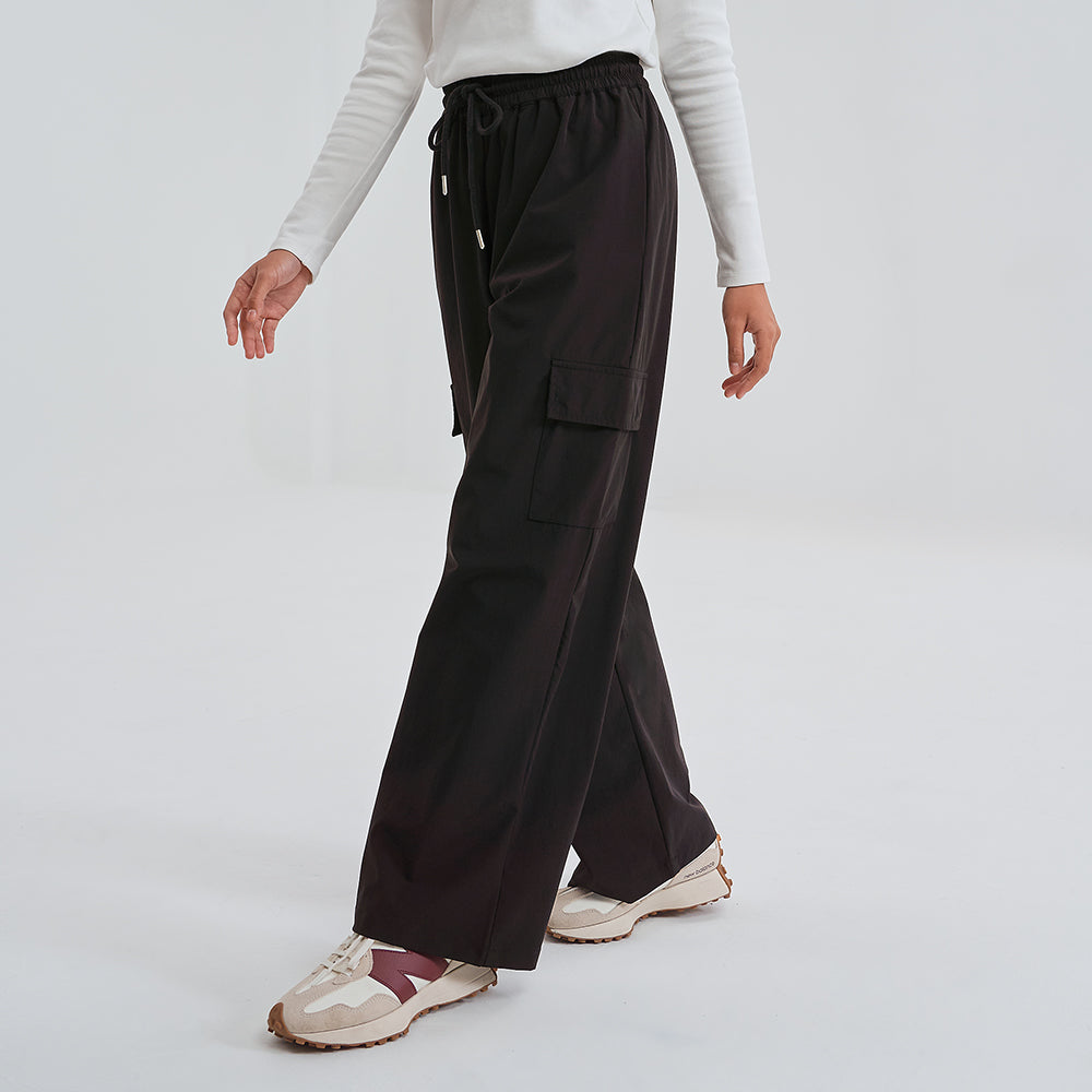 Athleisure Trackpants in Black