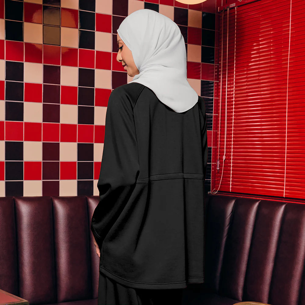 Adjustable Sweatshirt in Black