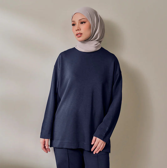 Backpleated Sweatshirt in Blueblack