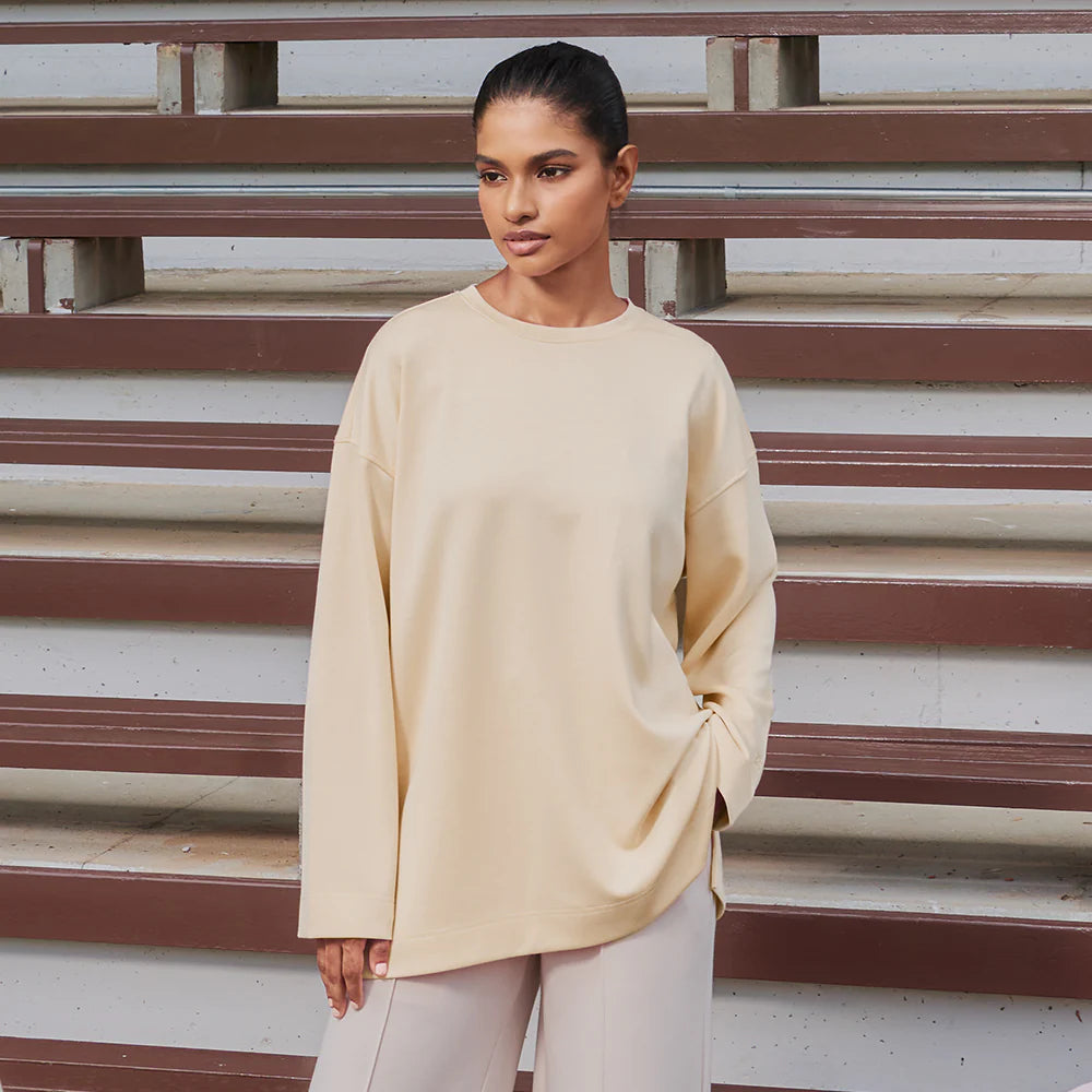 Backpleated Sweatshirt in Cream