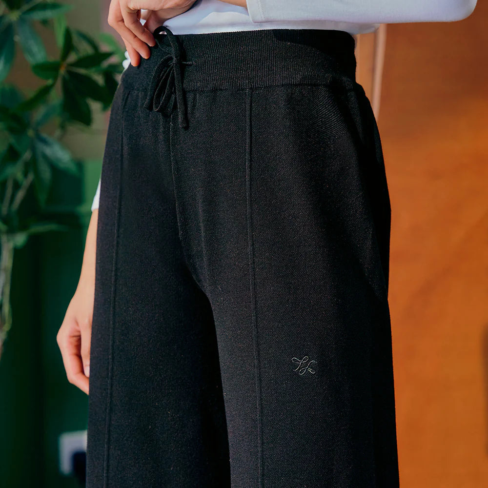 Knitted Pants in Black