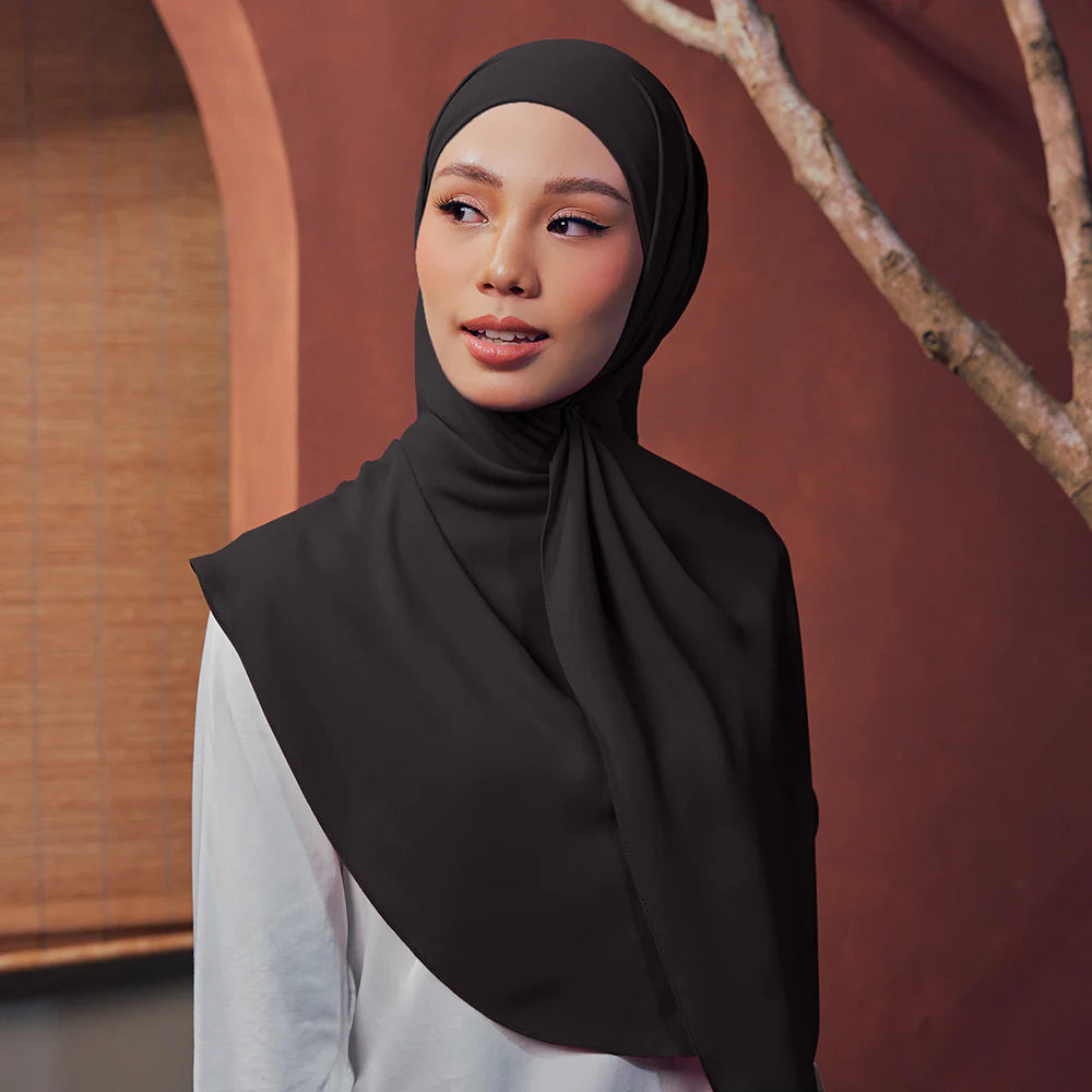 Niya Instant Shawl in Caviar