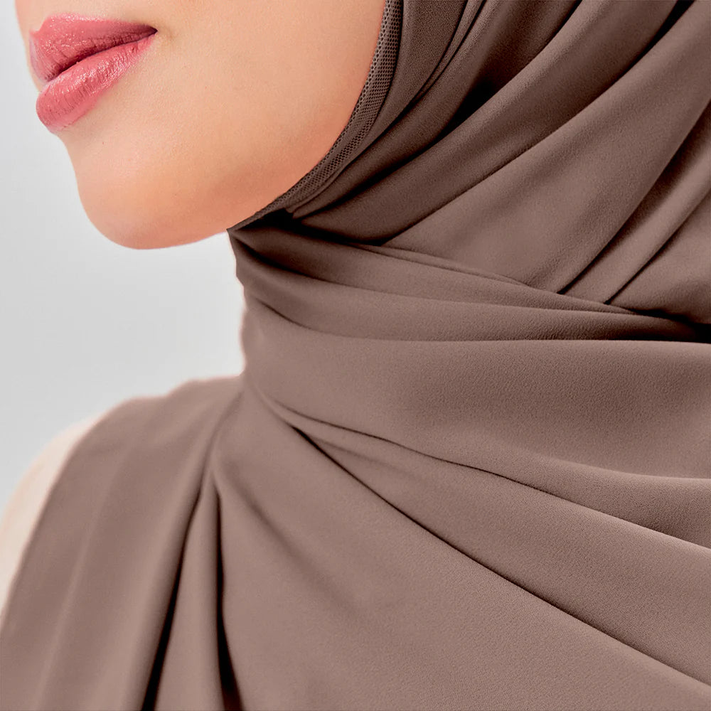 Niya Instant Shawl in Cattail