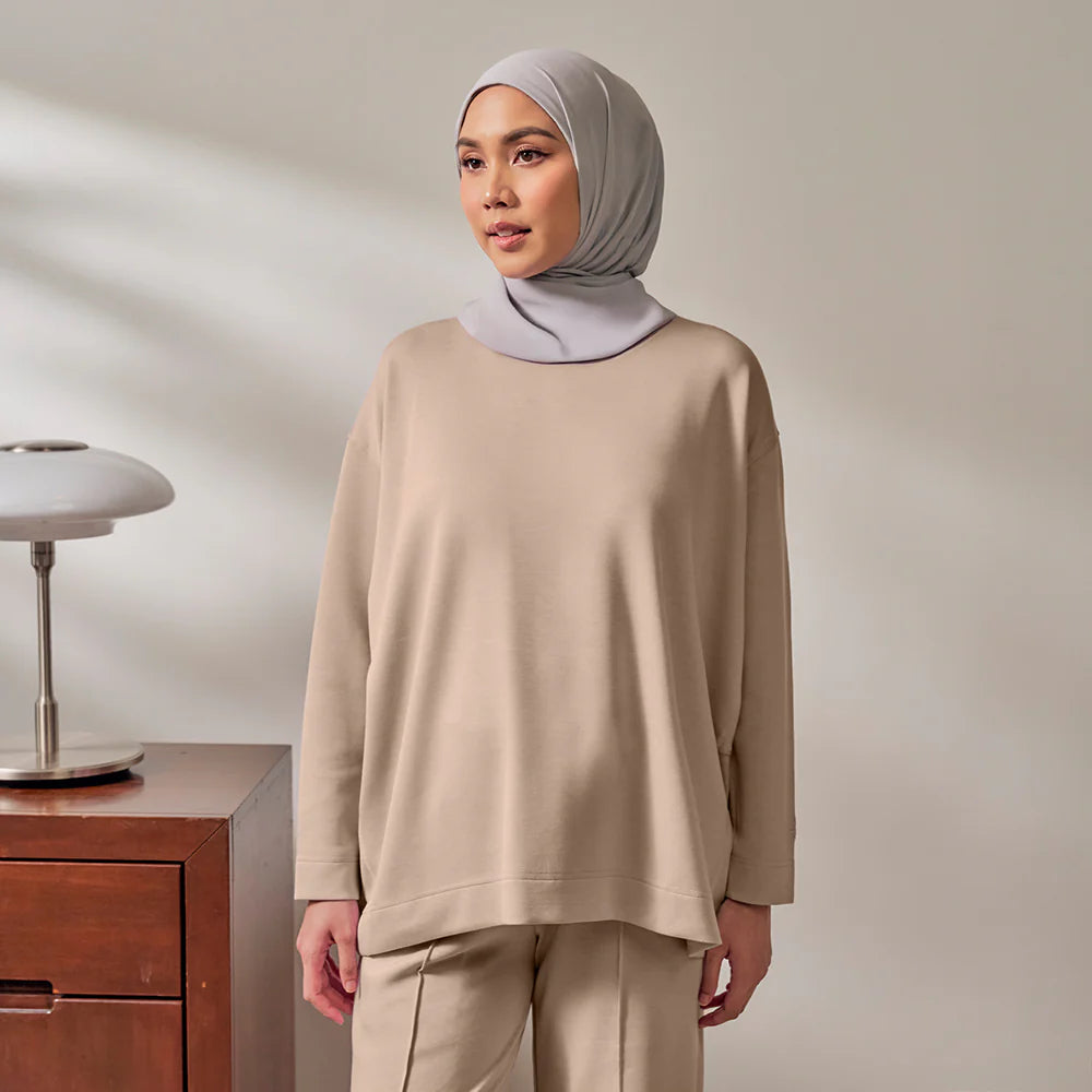 Oversized Sweatshirt in Latte