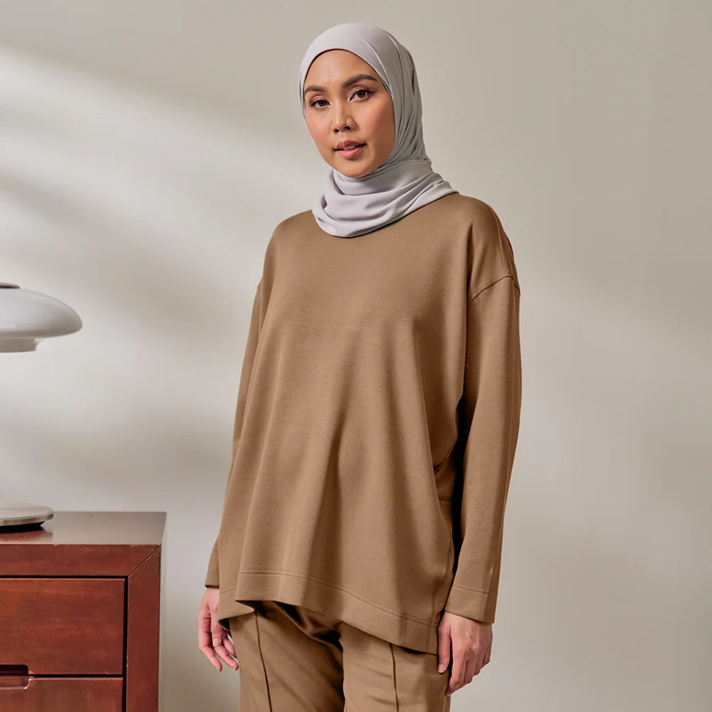 Oversized Sweatshirt in Peanut