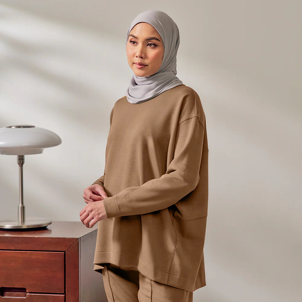 Oversized Sweatshirt in Peanut