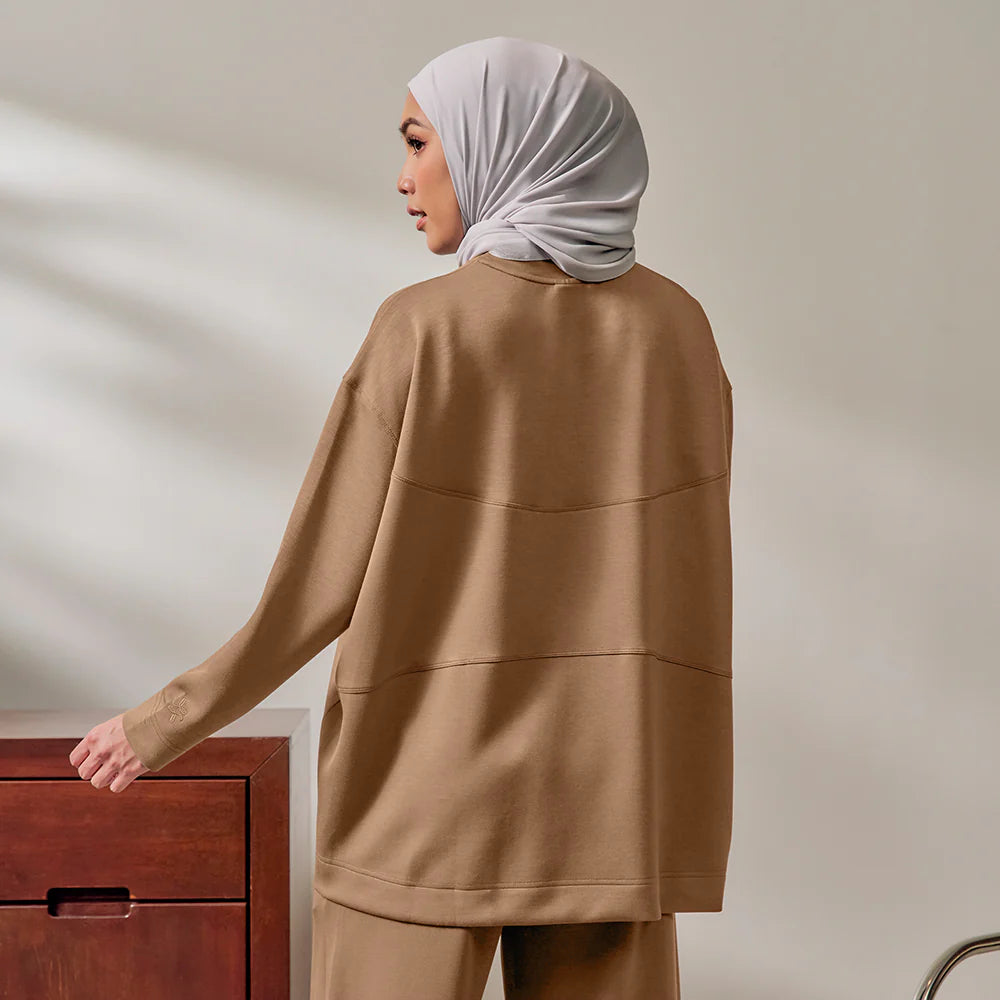 Oversized Sweatshirt in Peanut