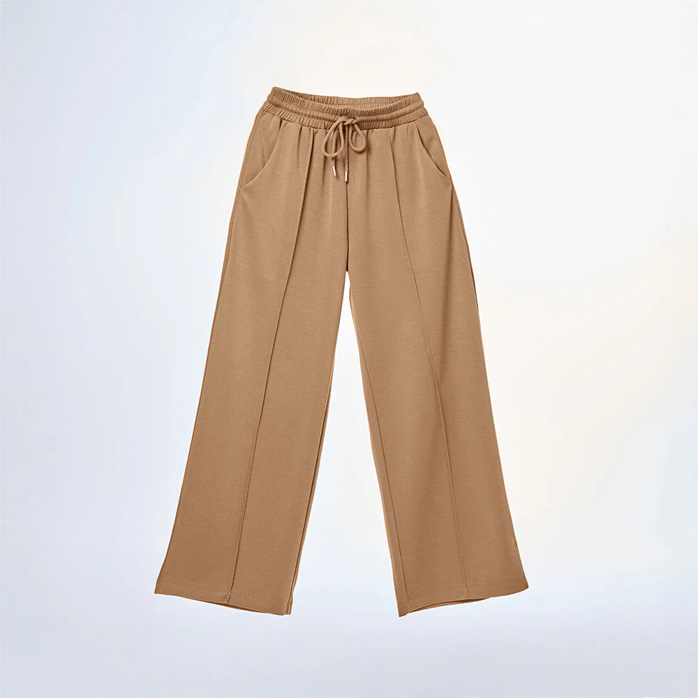 Traveleisure Sweatpants in Peanut