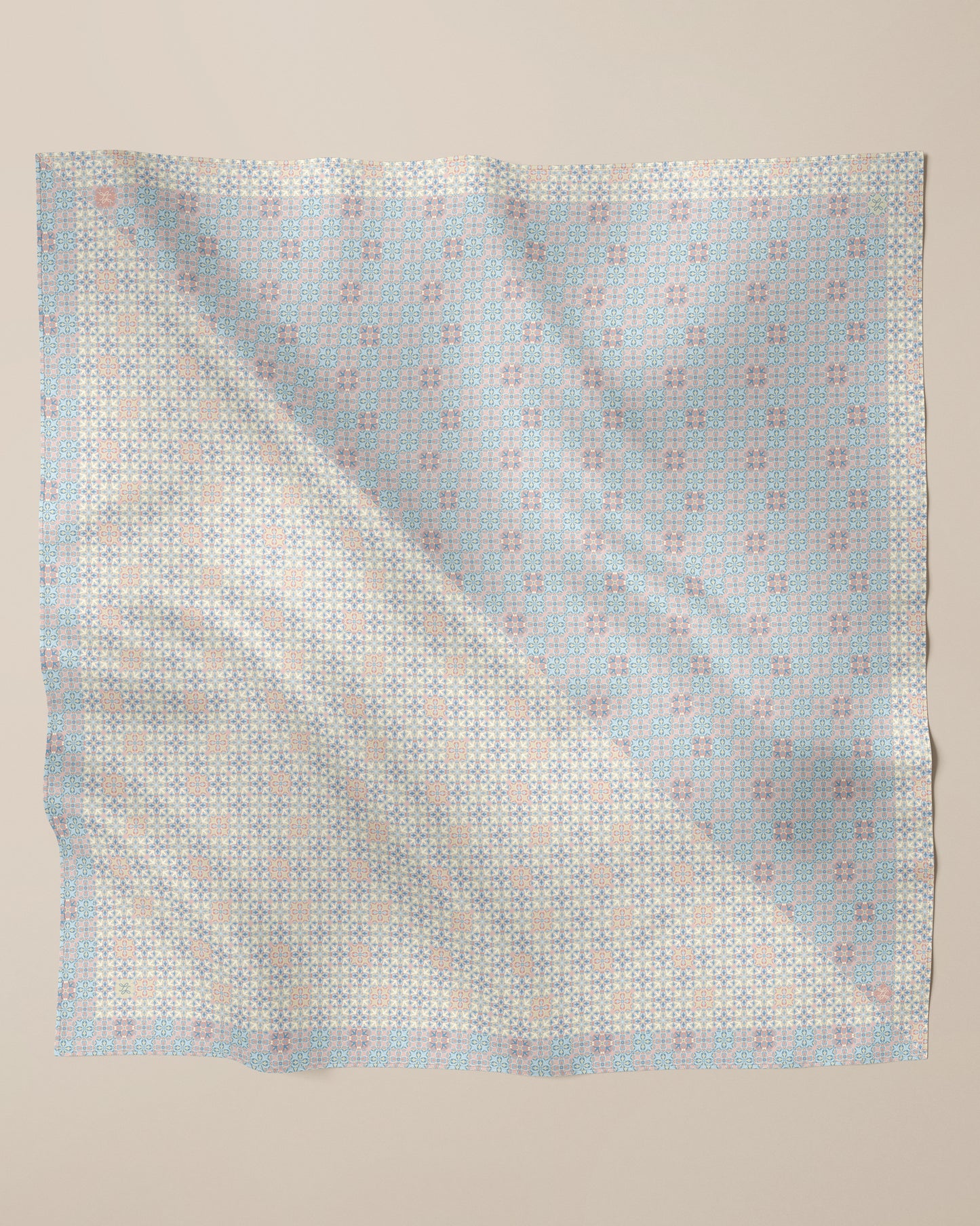 Ikatan Lite in Pastel SQ